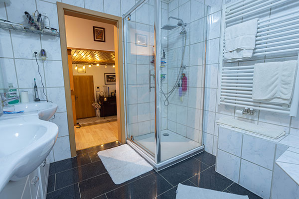 Zweifamilienhaus in Fischbach