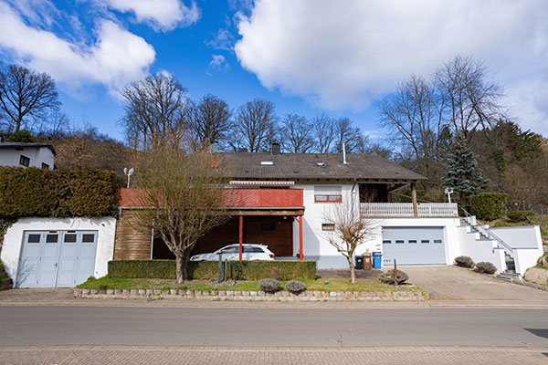 Zweifamilienhaus in Fischbach