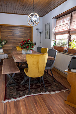 Zweifamilienhaus in Fischbach